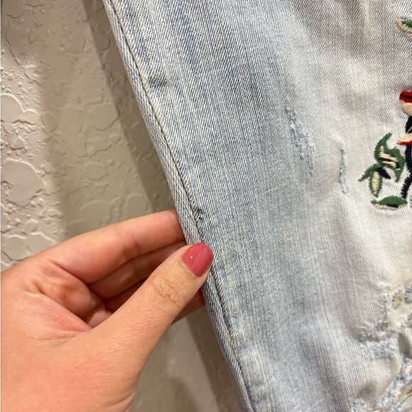 Driftwood Beau Floral Embroidered Jeans Size 27 - Picture 5 of 5